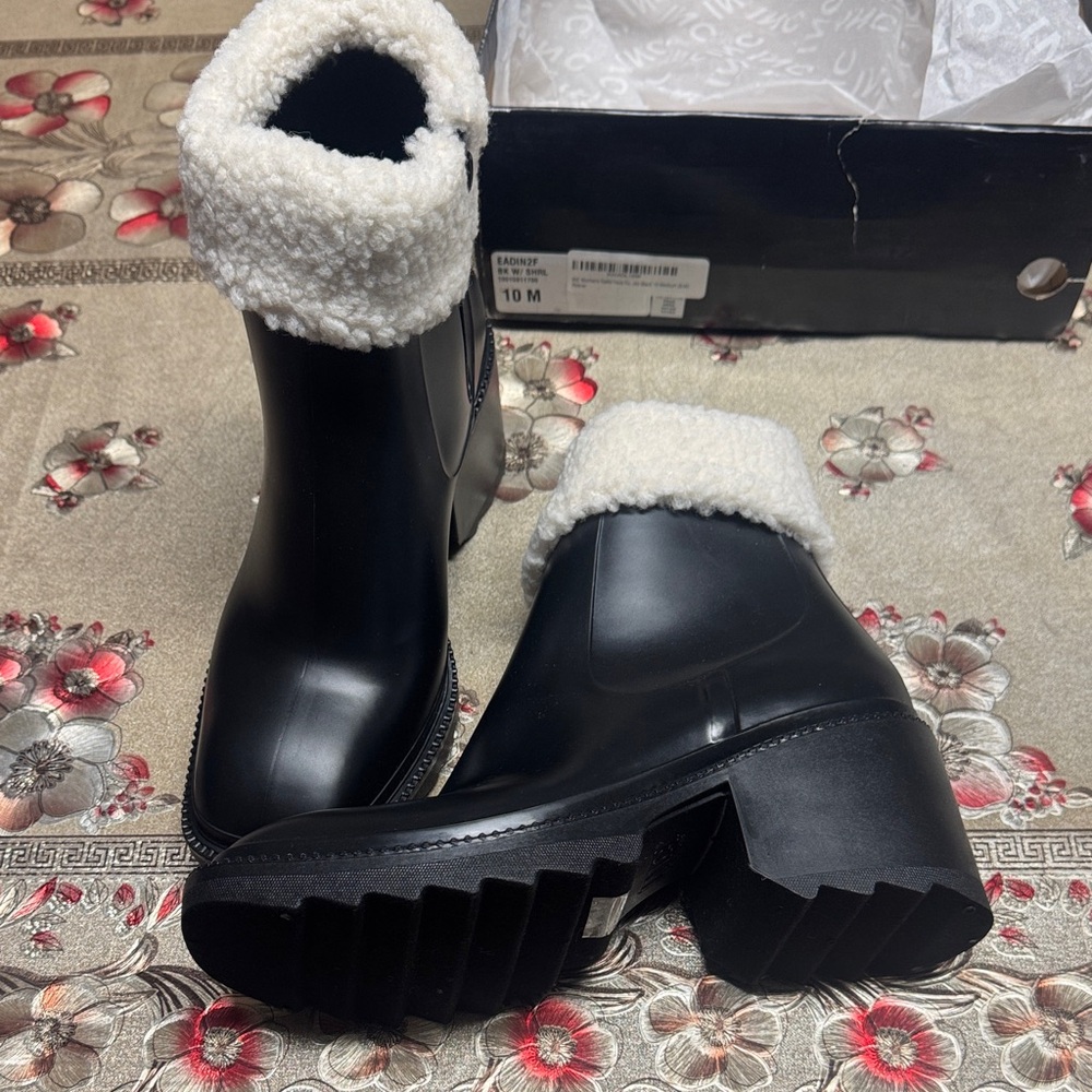 INC International Concepts Black and Cream Winter Boots